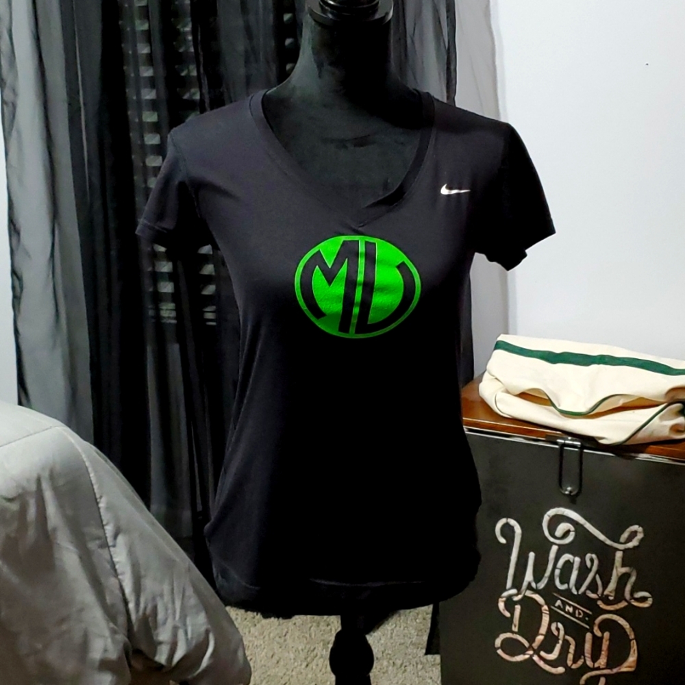 💥 5/$50 Nike Dri Fit Top